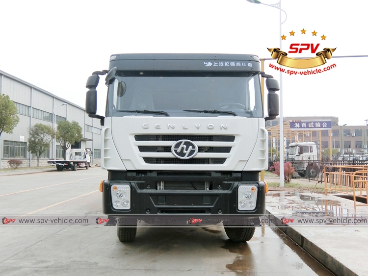 Front View: Water Bowser 20,000 liters IVECO White Front View: Water Bowser 20,000 liters IVECO White